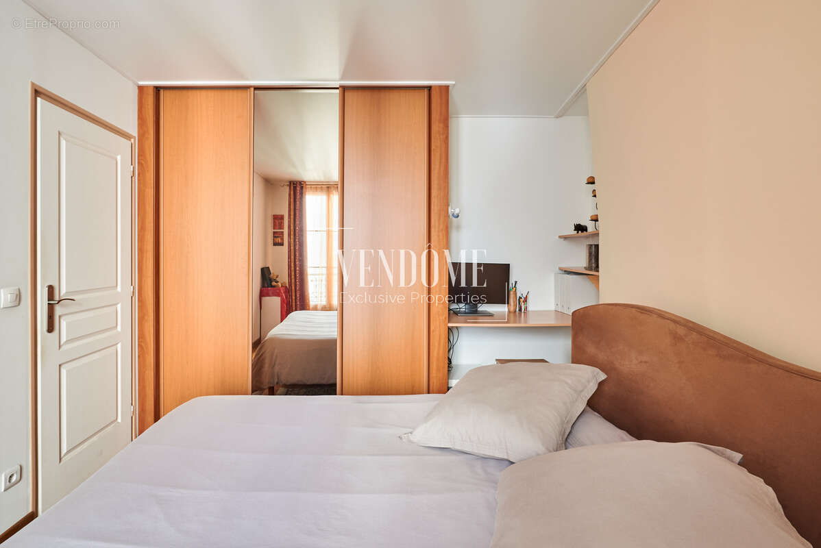 Appartement à PARIS-10E