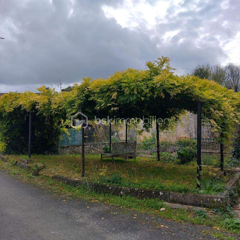 Maison à SAINT-FRAIGNE