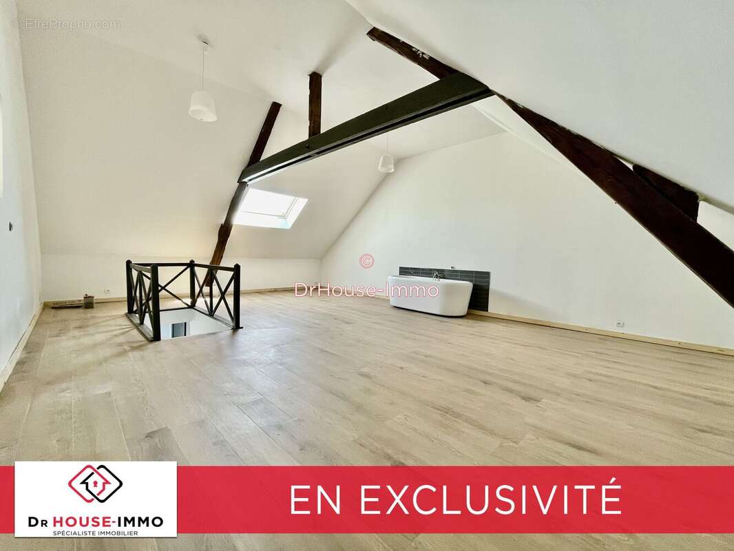 Maison à CRESPIN
