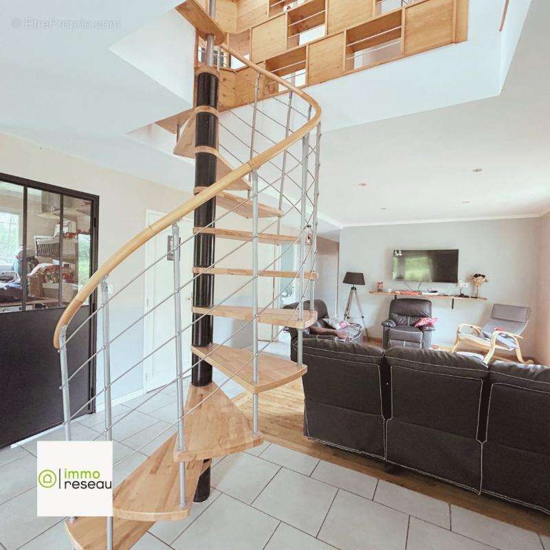 Maison à DOUVILLE-EN-AUGE