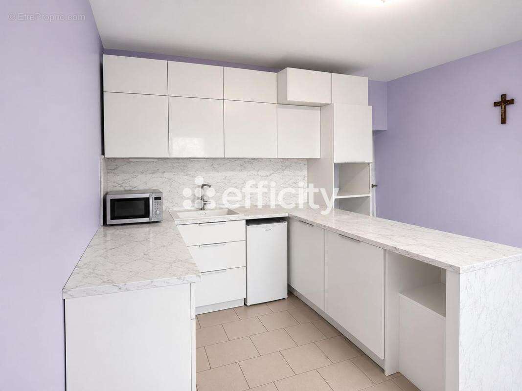 Maison 9 pièces 354 m² à vendre à Saint-Ciers-Du-Taillon (17240) - photo 6