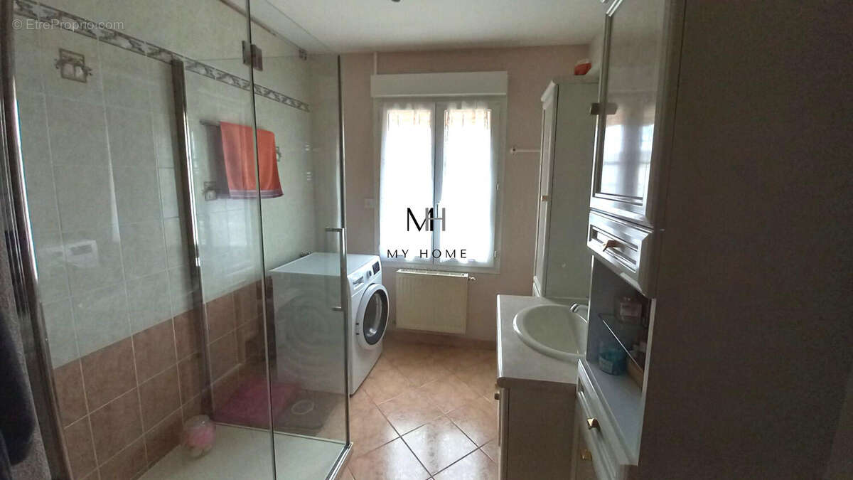 Maison à SAINT-LANGIS-LES-MORTAGNE