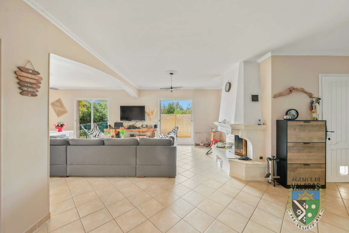 Maison à LA LONDE-LES-MAURES