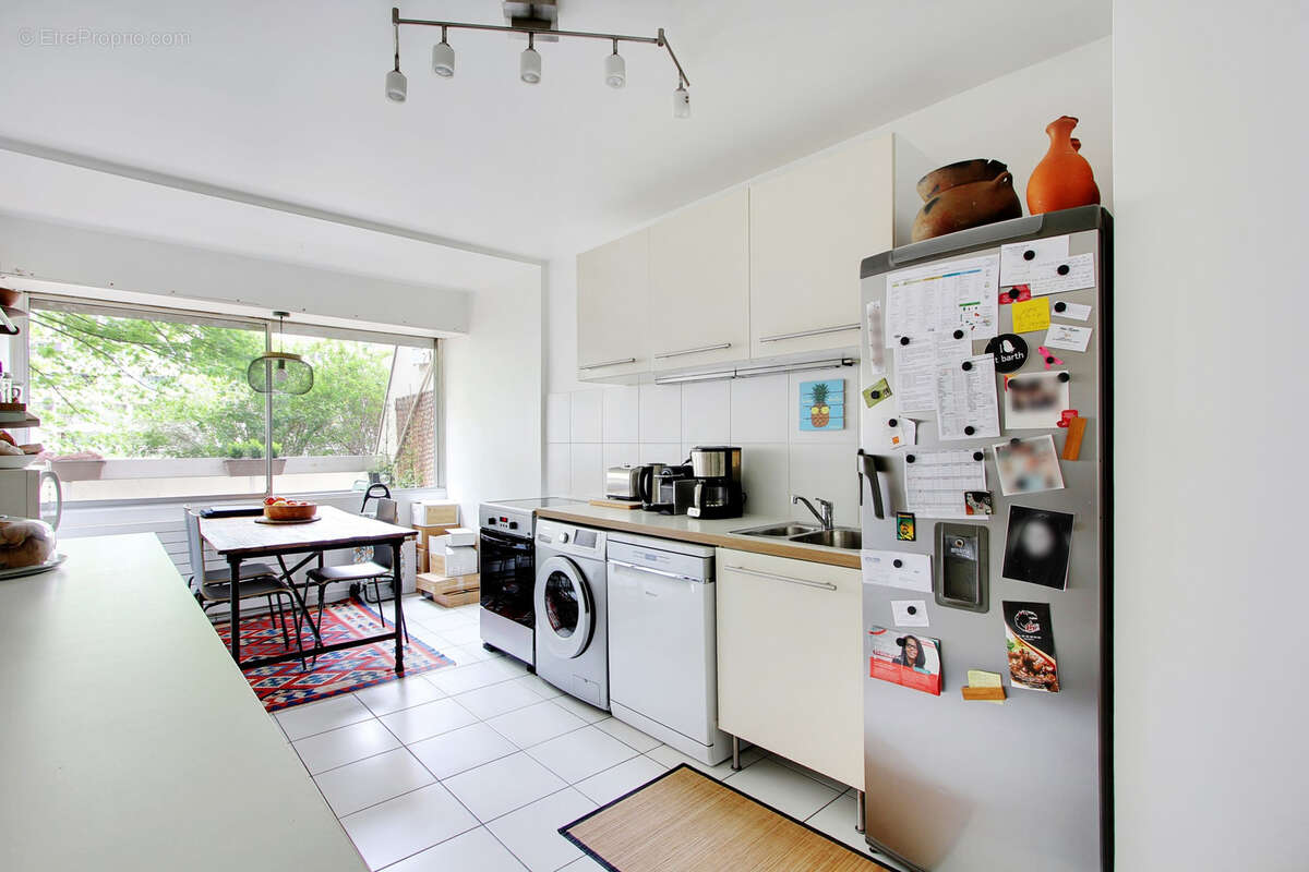 Appartement à PARIS-10E