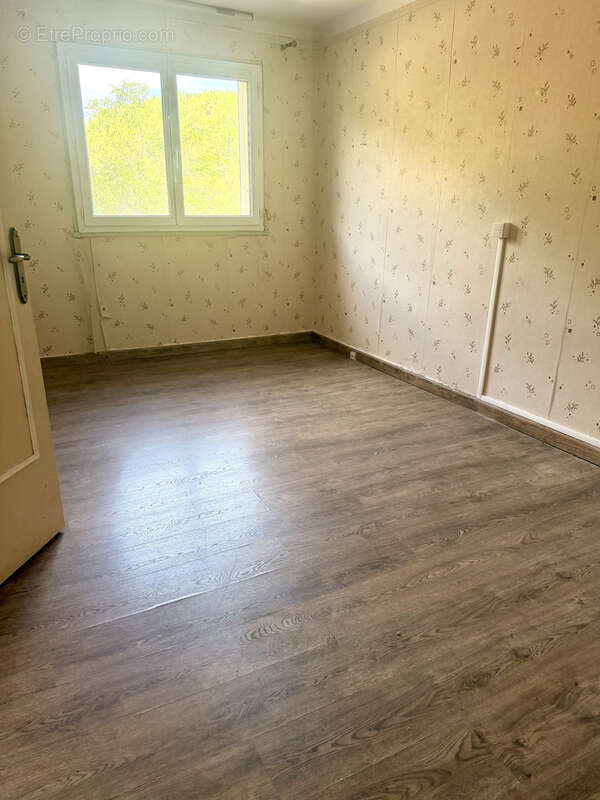 Appartement - 65m2 - 3pièces - photo 2