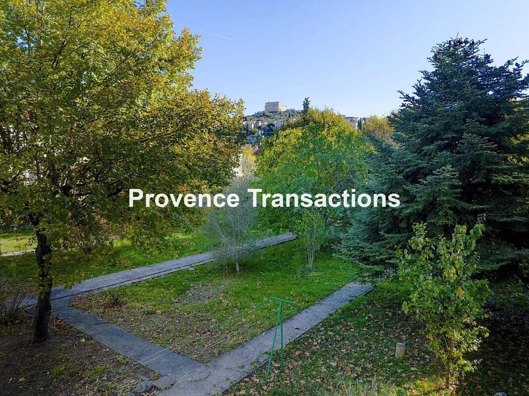 Maison à VAISON-LA-ROMAINE