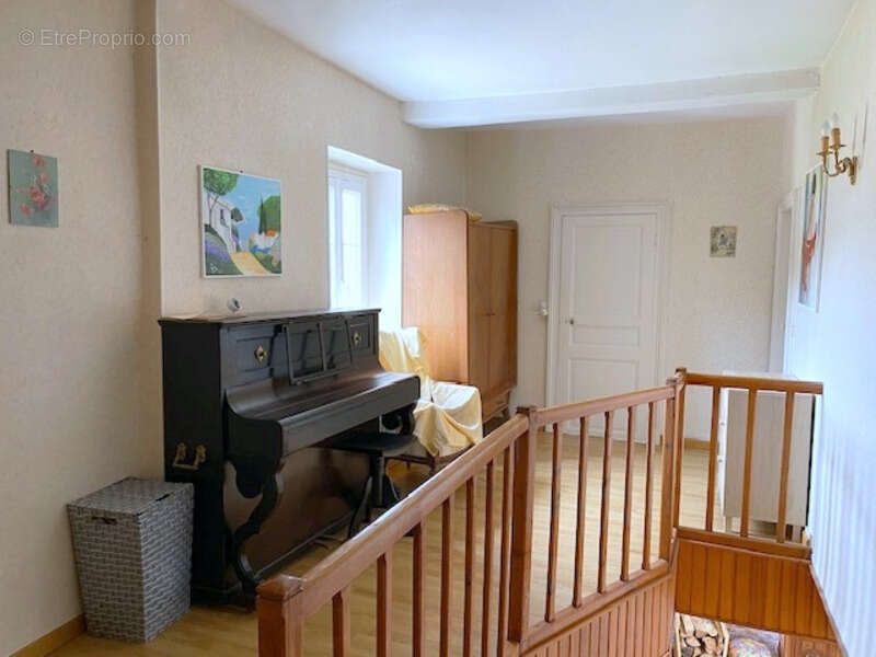 Maison à BUSSY-EN-OTHE