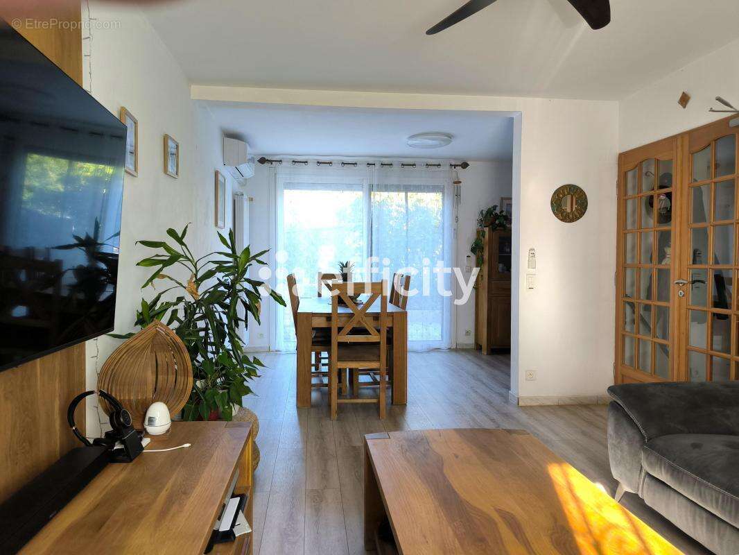 Maison à FRONTIGNAN