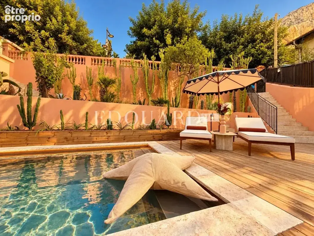 Demeure d’exception avec jardin, piscine, jacuzzi et panorama extraordinaire sur la baie de Menton - photo 17