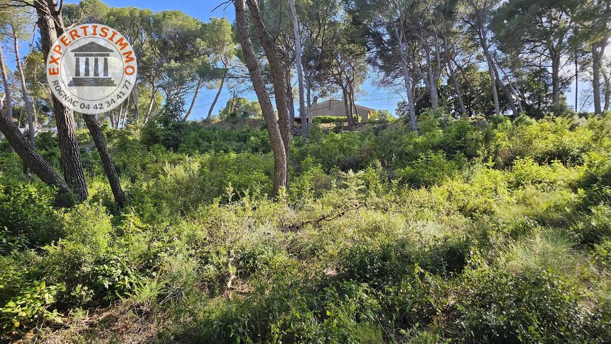 Terrain à ROGNAC