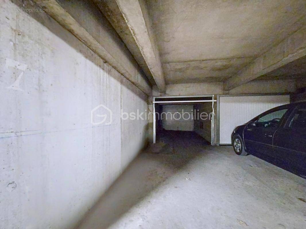 Parking à CHELLES