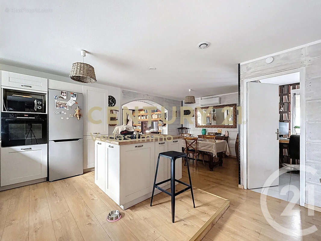 Maison à SAINT-JEAN-DE-VEDAS