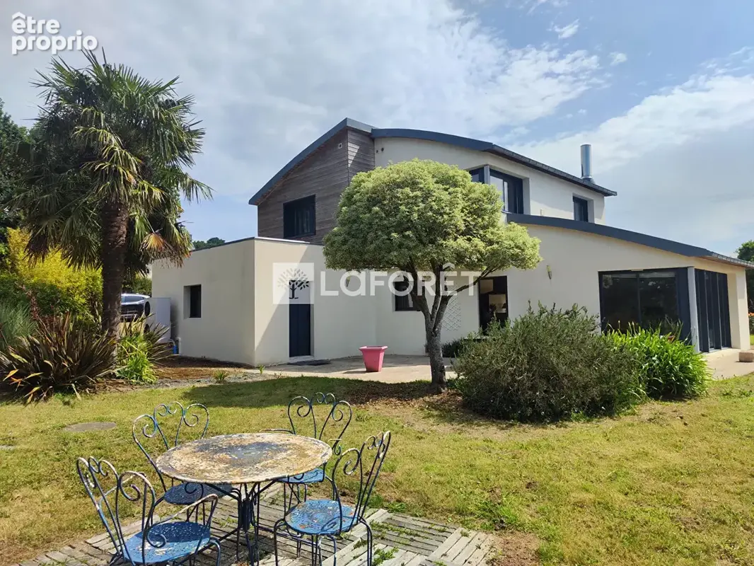 Maison d'architecte de 150 m² sur plus de 4 500 m² de terrain  À moins de 15 min au sud de Guingamp - photo 7
