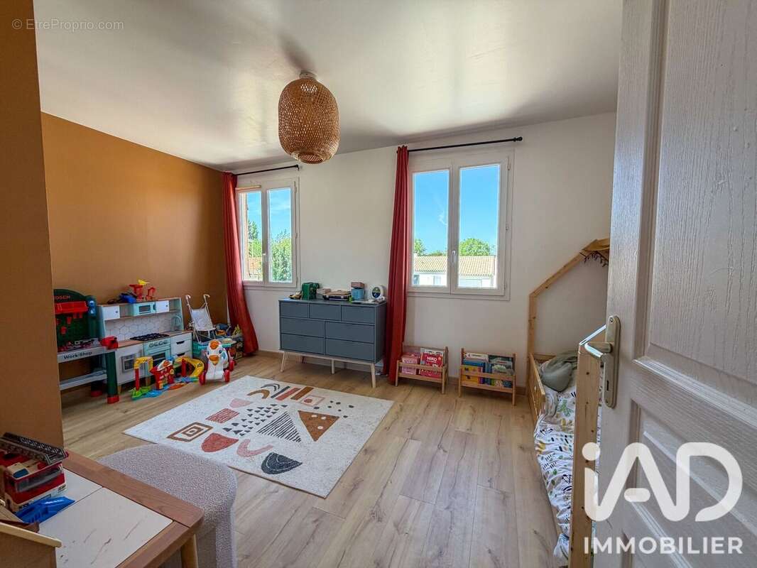 Maison 114 m² à Lussant  - photo 9