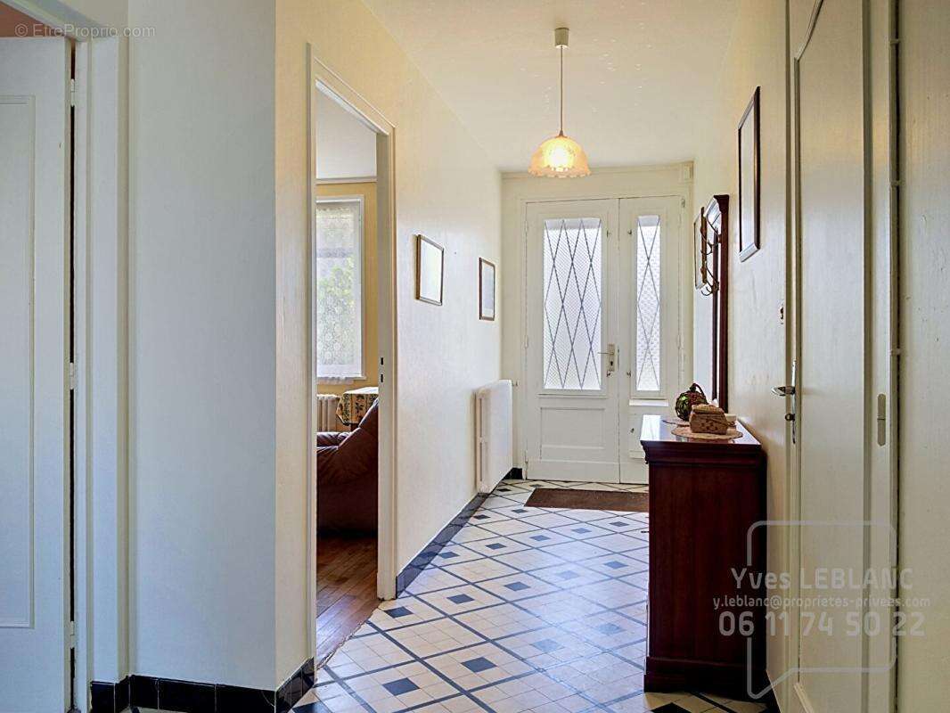 Maison  10 pièce(s) - photo 4