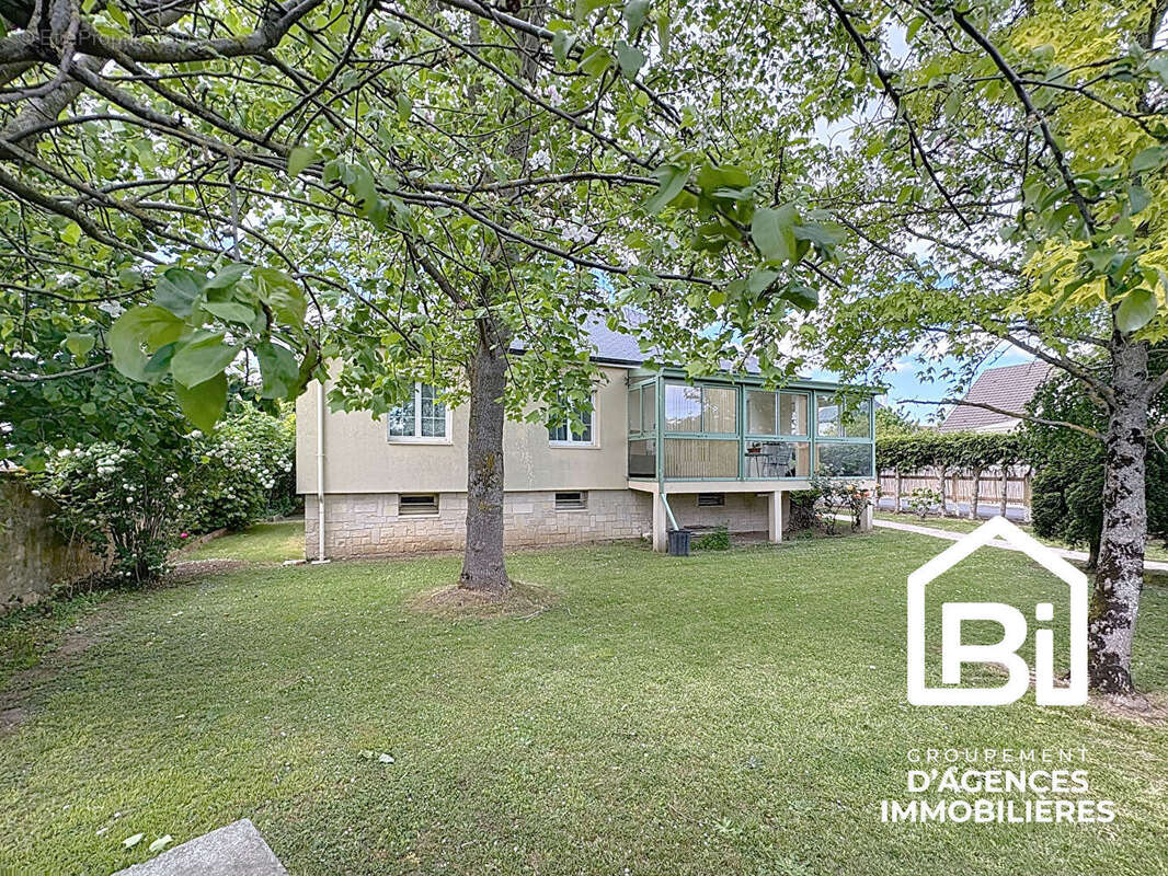 Maison à SAINT-MARTIN-DE-FONTENAY