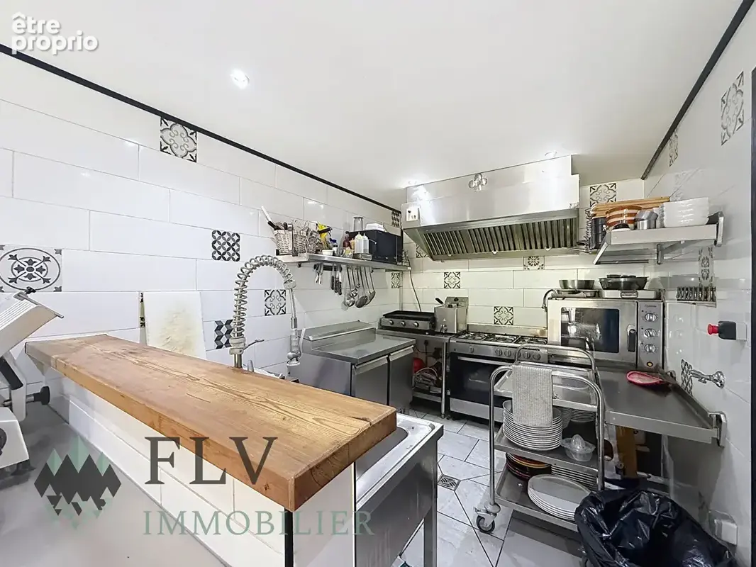 À vendre - fonds de commerce restaurant / multi-activités - emplacement stratégique! - photo 3