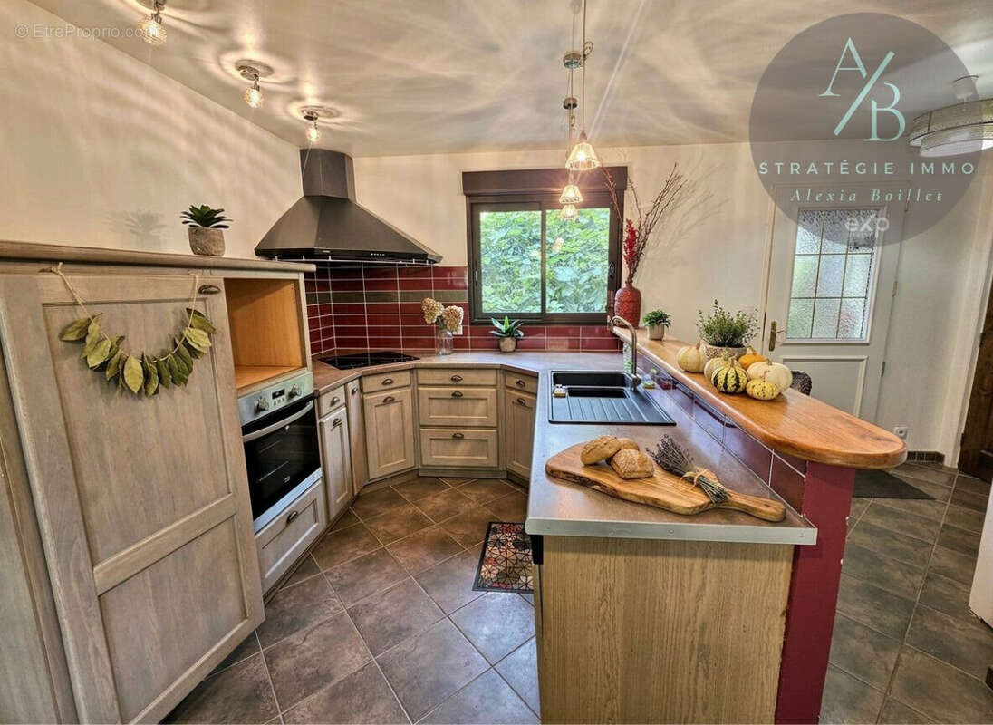 Maison 150 m² à Lyons-La-Foret  - photo 4