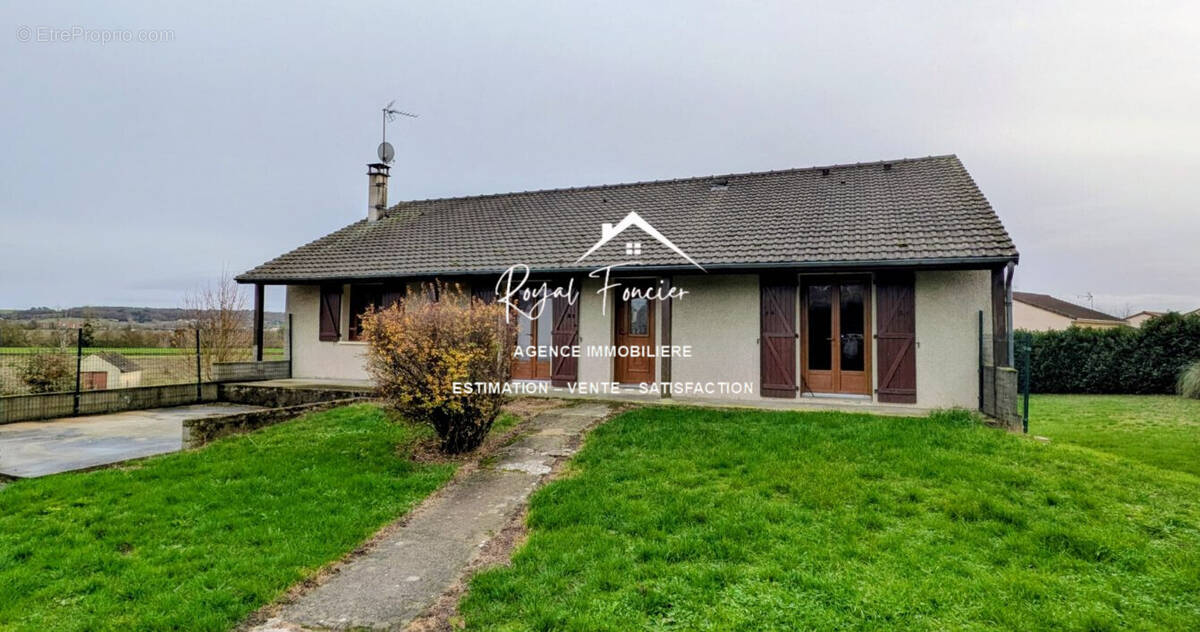 Maison à VAUX-SUR-VIENNE