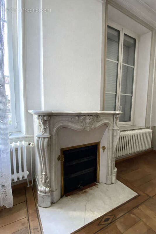 Maison à SAIZERAIS