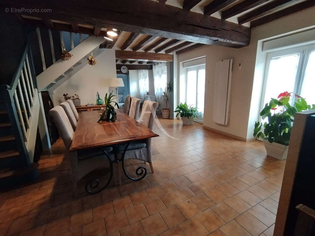 Maison à CHATEAUNEUF-EN-THYMERAIS