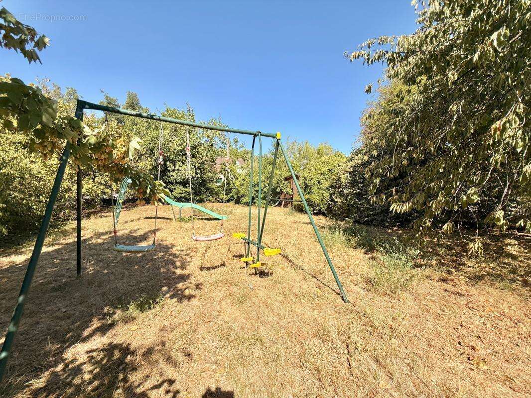 Maison Individuelle - Un jardin sans vis-à-vis, bordé par la rivière, dans un écrin de verdure - photo 31