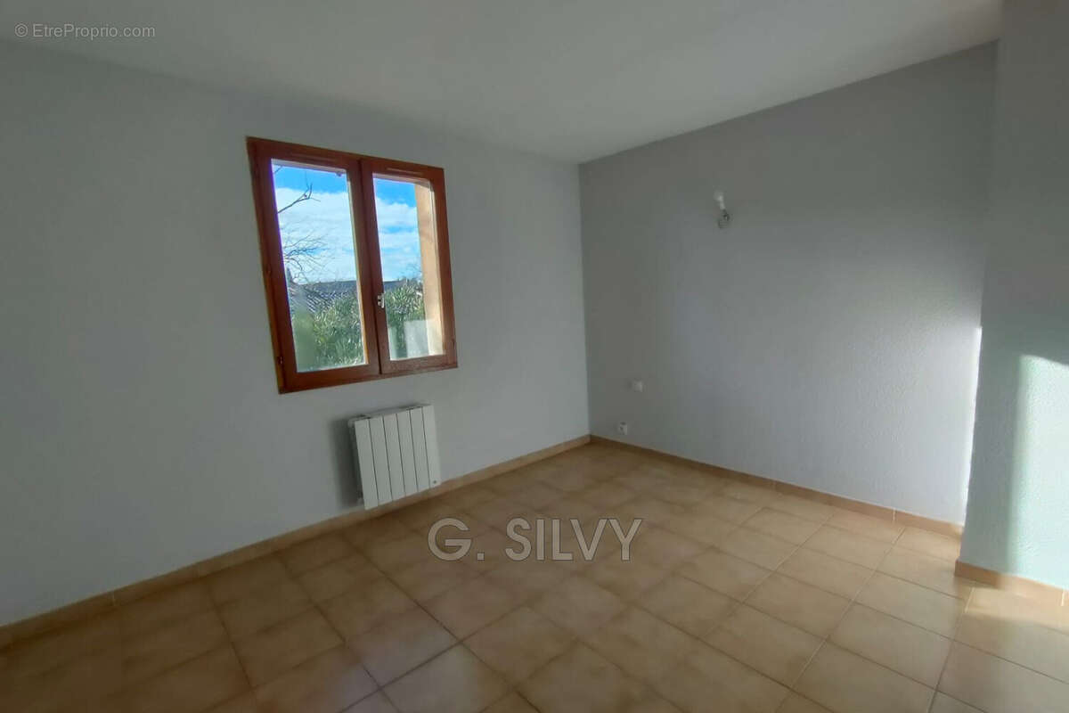 Maison à NOVES