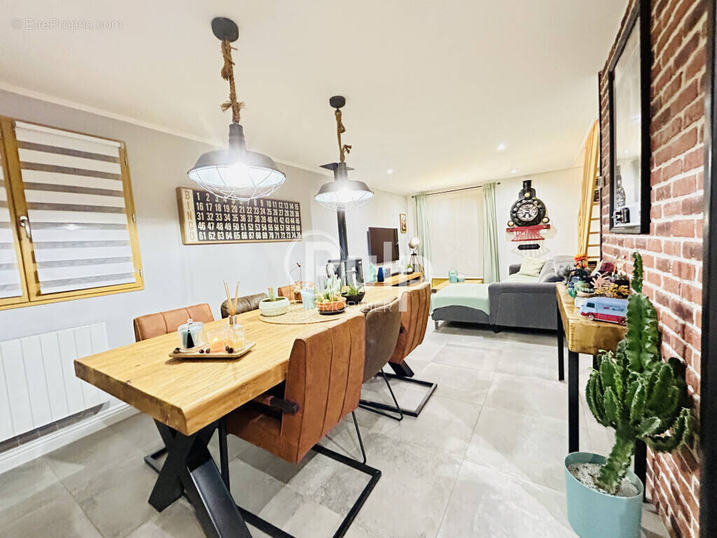 Maison à SAINS-EN-GOHELLE