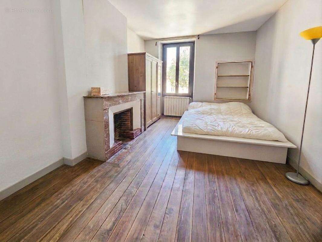À Vendre à Comps - Maison de village de 180 m² avec extérieur - photo 6