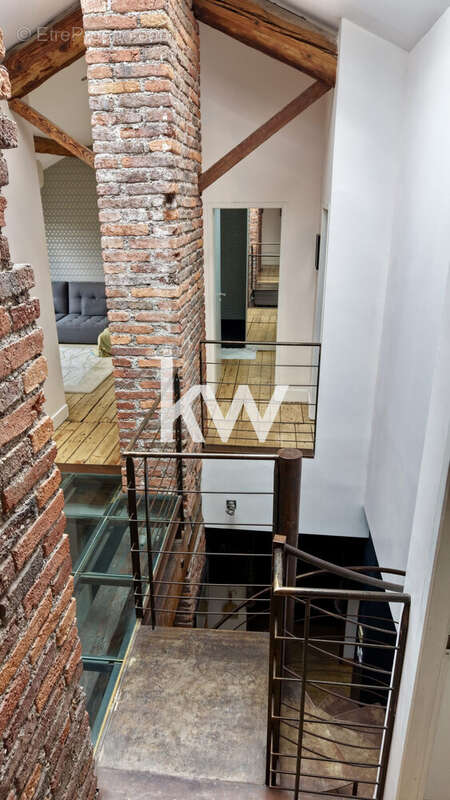 Appartement 230 m² à Saint-Etienne  - photo 5