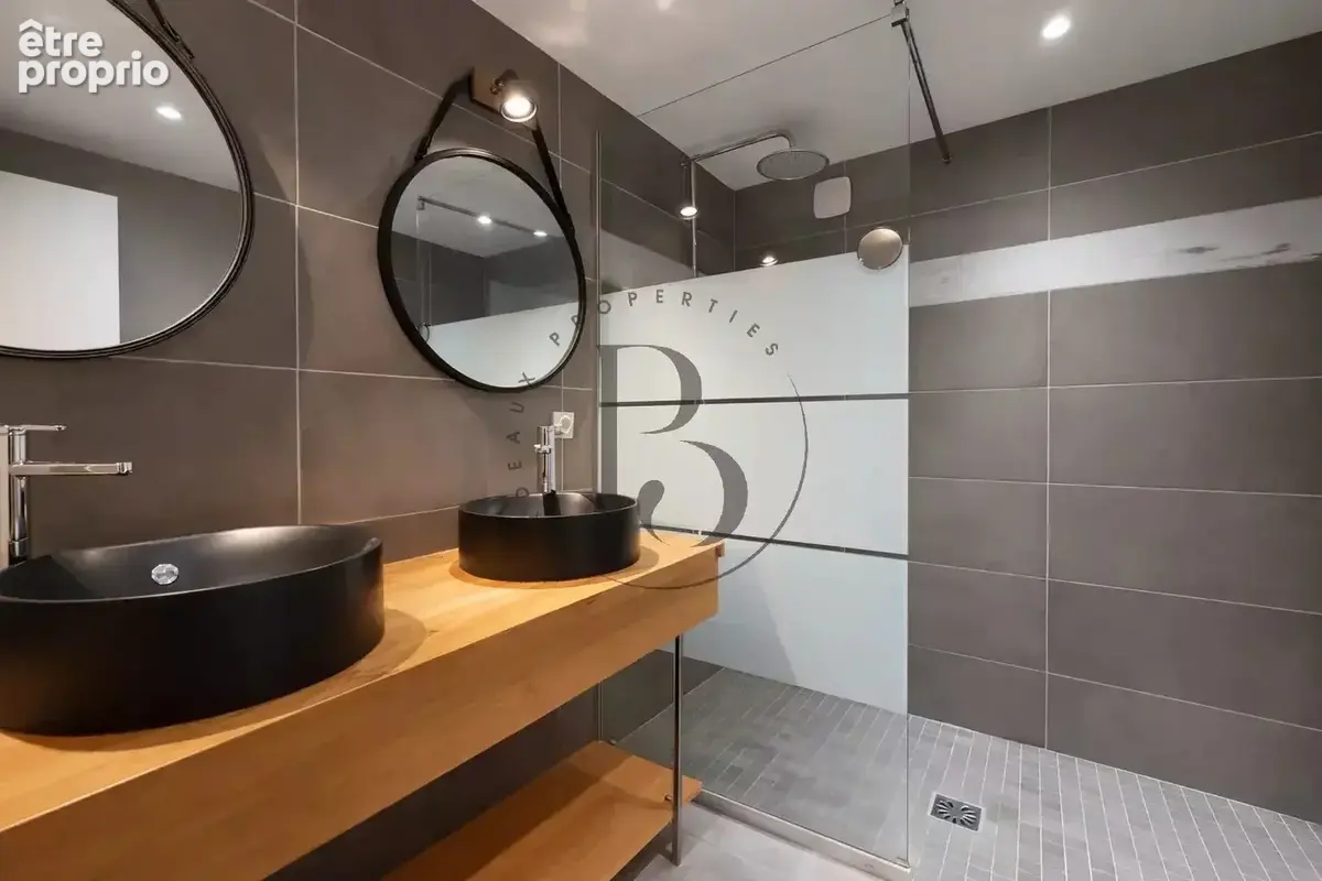 BORDEAUX MERIGNAC - Maison familiale avec jardin, piscine et stationnements - photo 9