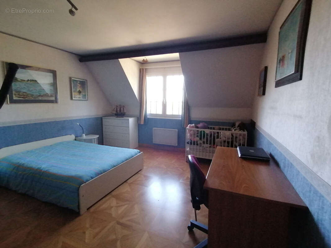 Maison à CERNAY-LA-VILLE