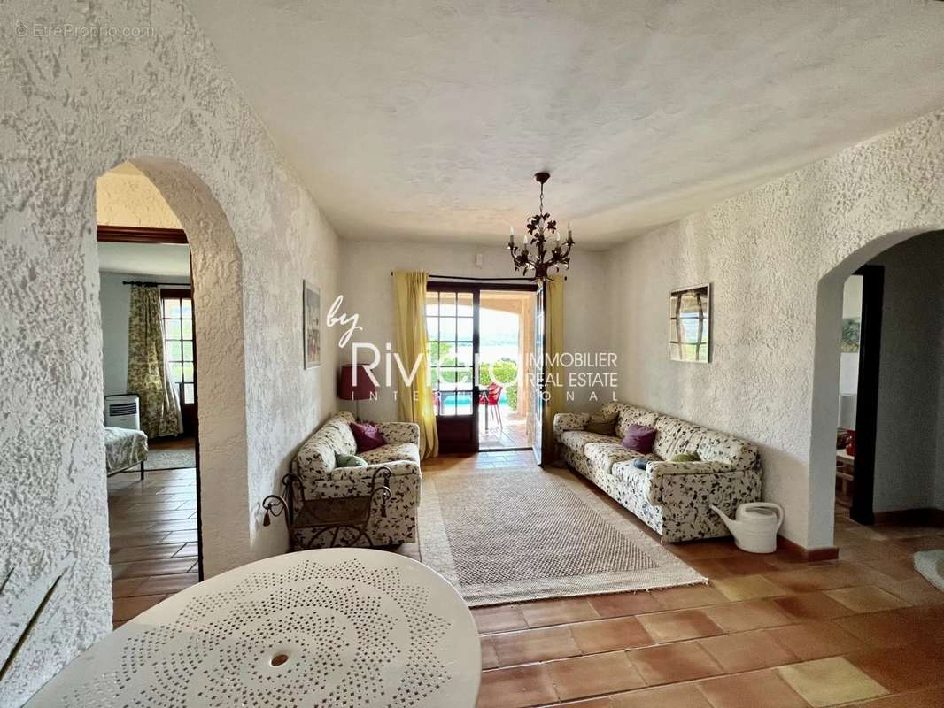 Maison à CAVALAIRE-SUR-MER