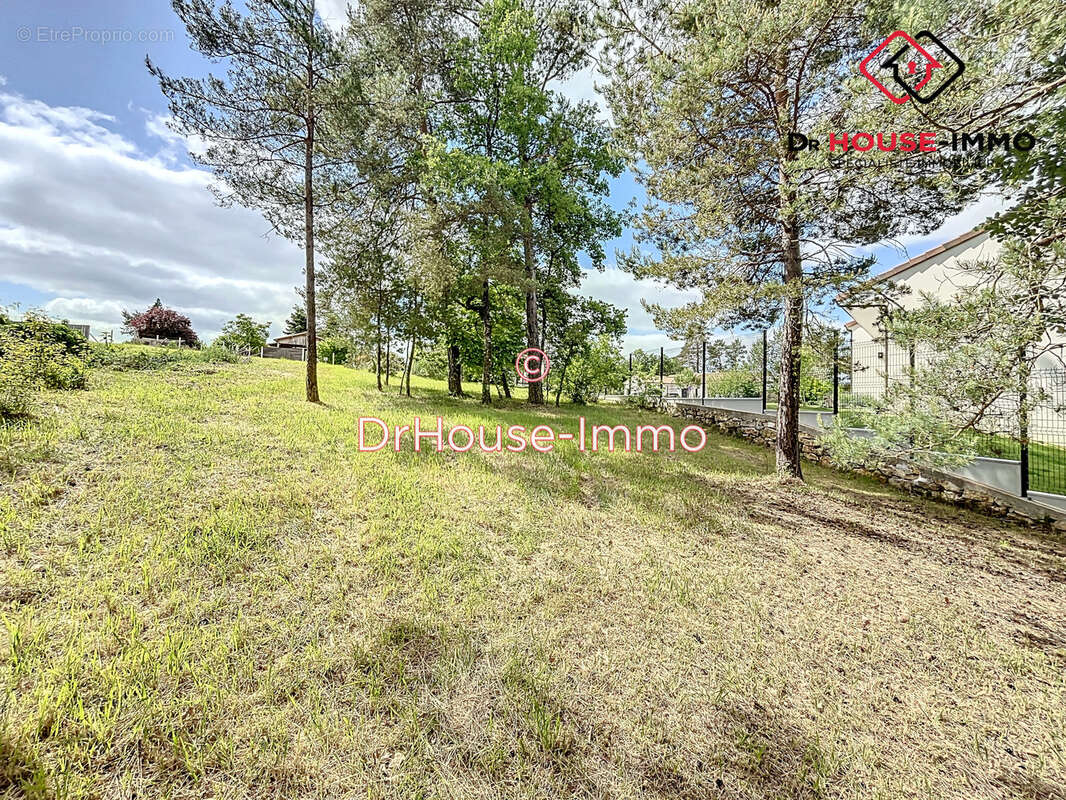 Terrain à CORNILLE