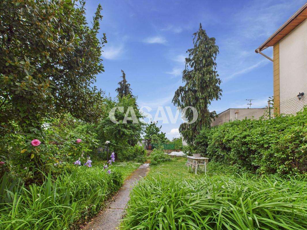 Maison à PIERREFITTE-SUR-SEINE