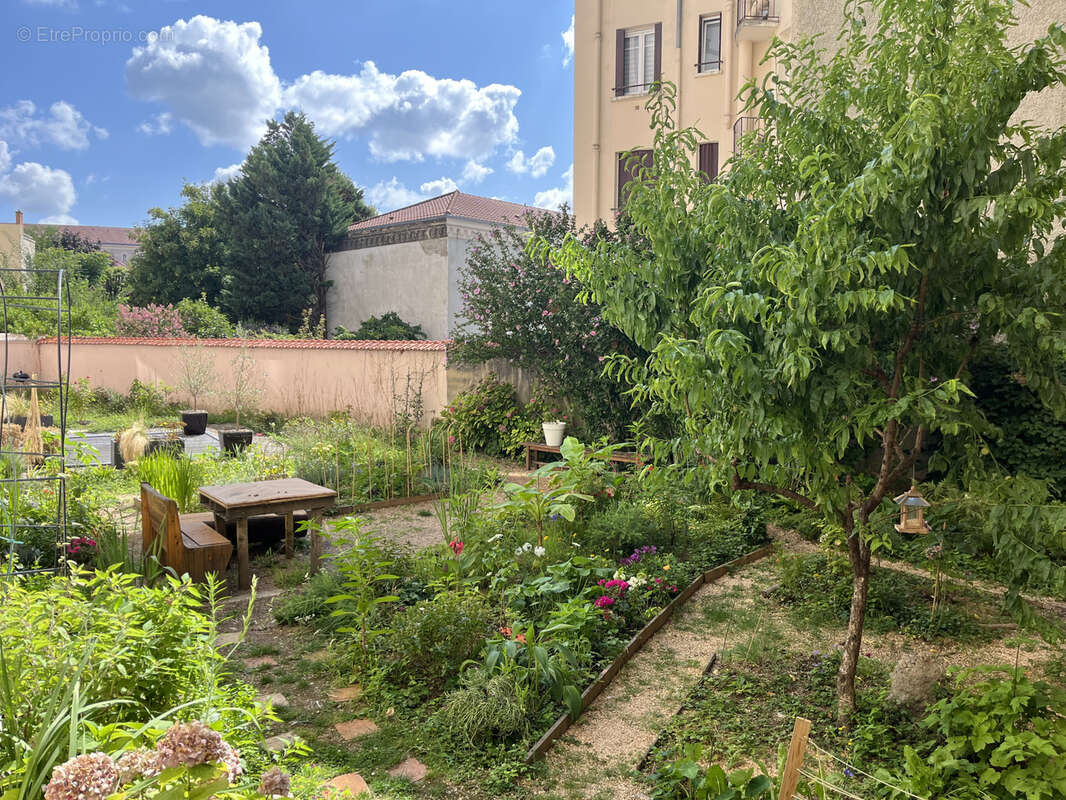 Appartement à LYON-4E