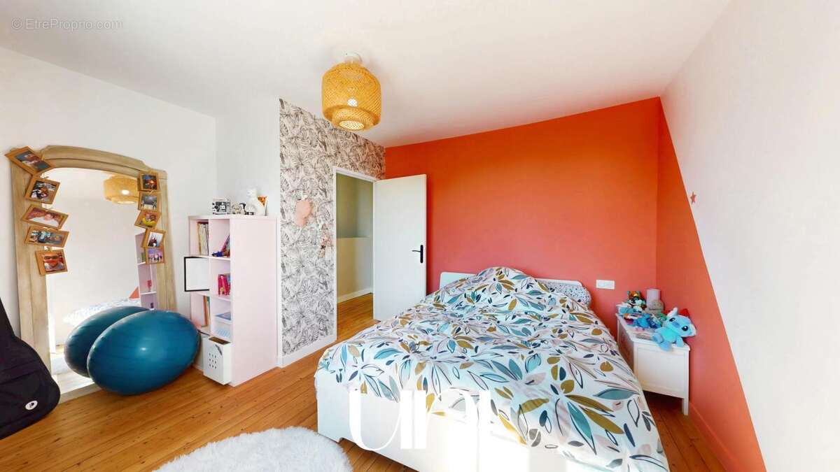 Maison 7 pièces de 230m² avec gîte indépendant - BAYEUX - photo 15