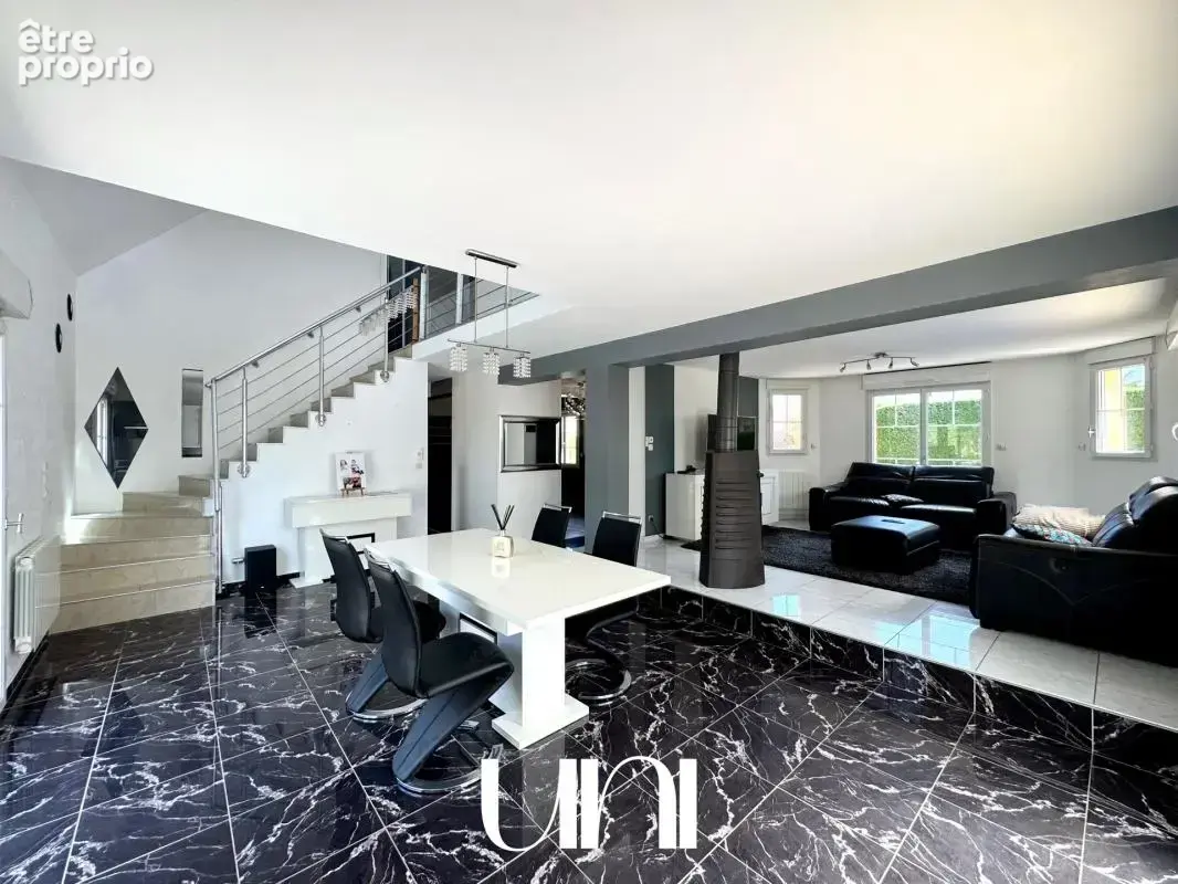 Maison 160 m² à vendre à Bourguebus (14540) - photo 2