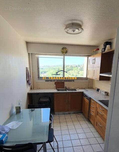 Appartement à SAINT-ETIENNE