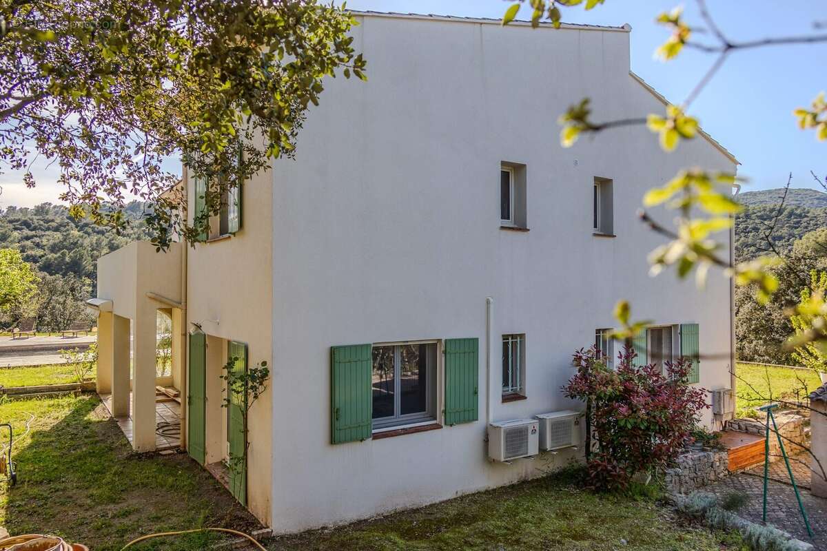 Maison à MEOUNES-LES-MONTRIEUX