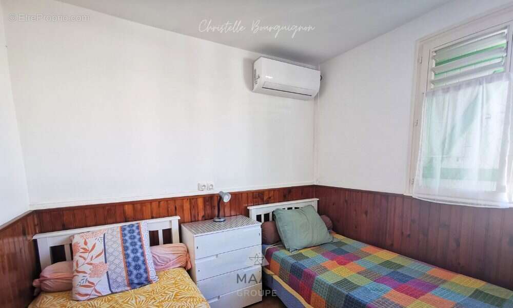 Maison à BAIE-MAHAULT