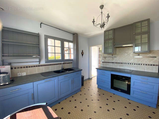 Maison semi-troglodyte avec cour plein sud - photo 7