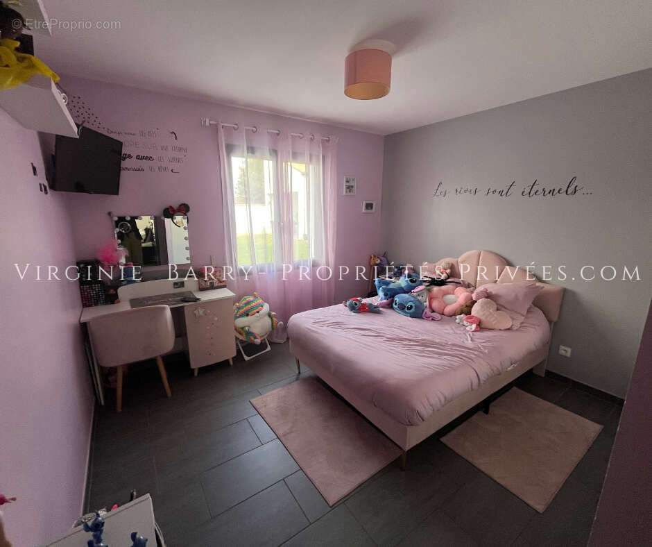 Maison à TONNAY-CHARENTE