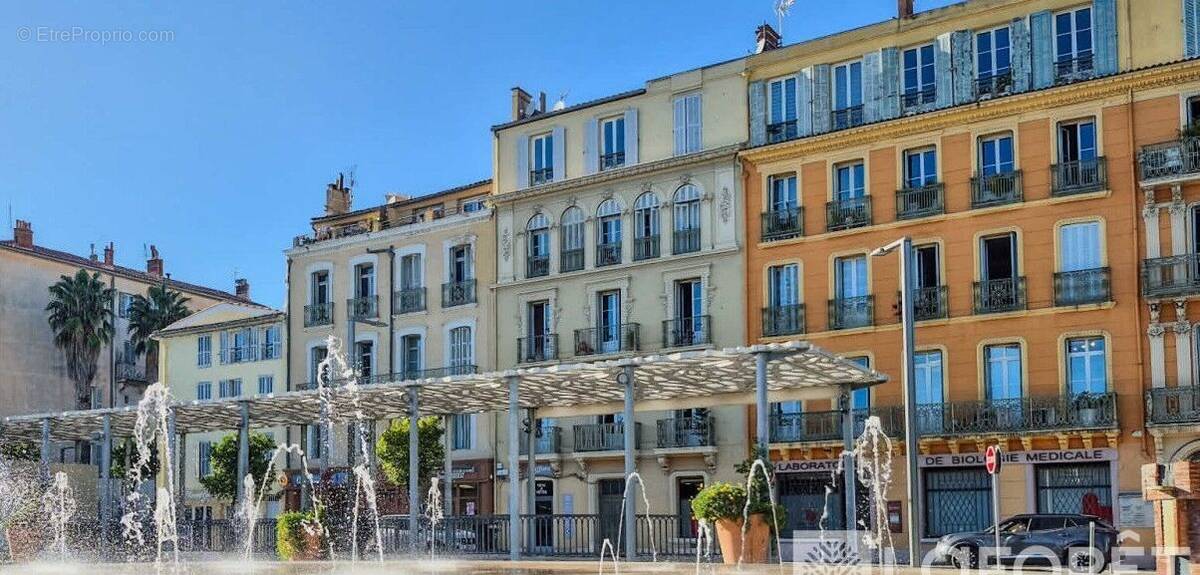 Appartement à HYERES