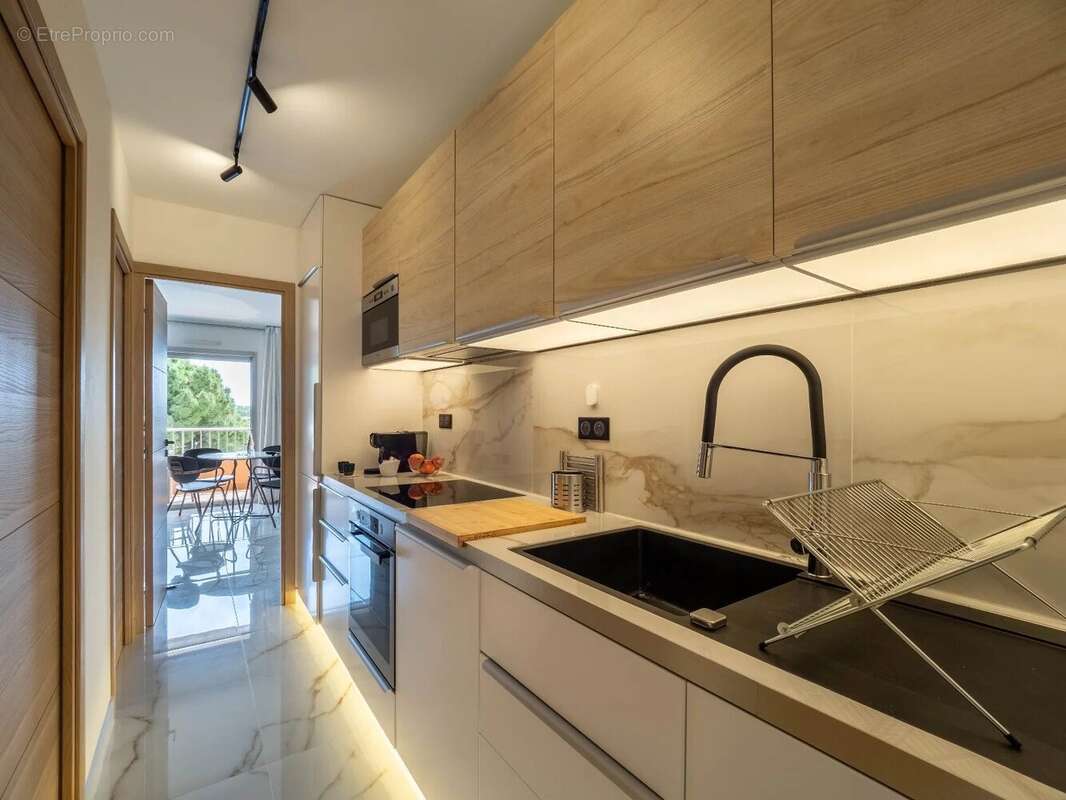 Appartement à VALLAURIS