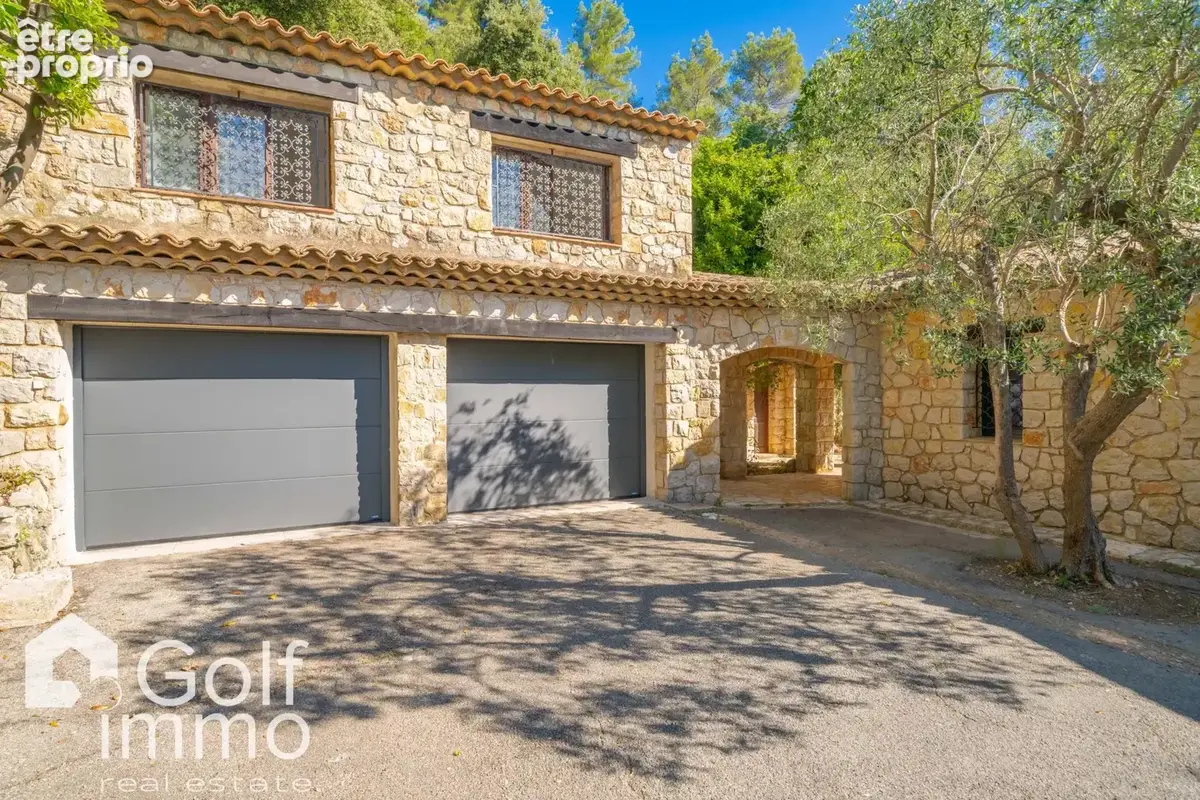 Villa de charme en pierre  plain-pied  300 m² 7000 m² du terrain  Piscine balinaise - photo 6