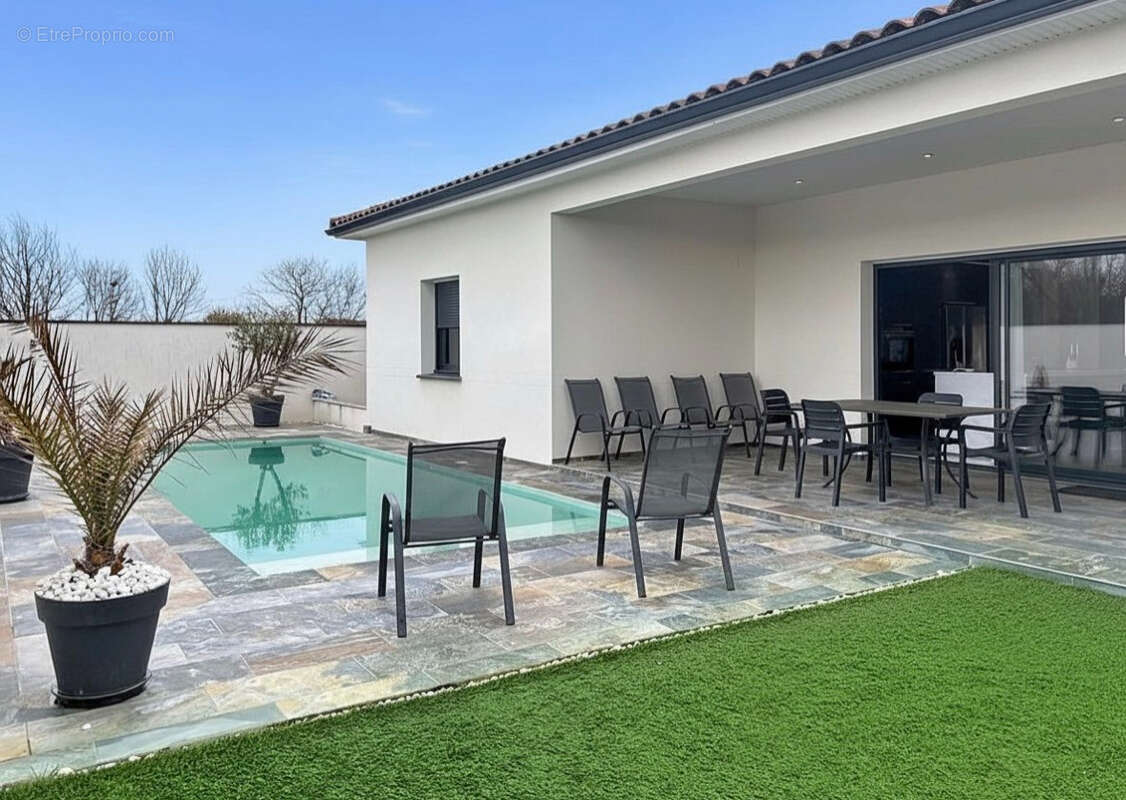 Maison recente de plain pied de 152 m² - photo 12