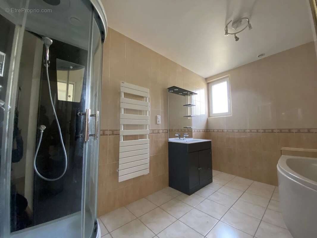 Maison à VERNEUIL-SUR-AVRE