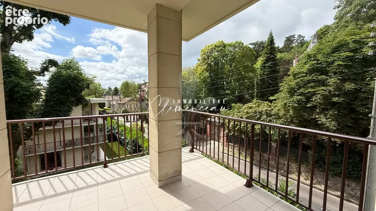 Appartement t4 - 94 m² - séjour double -  2 chambres -terrasse - box - cave - photo 2