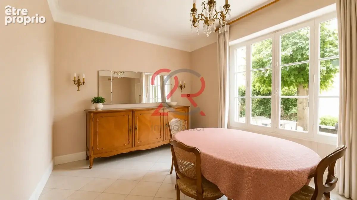 Maison 4 chambres avec garage et extérieur - photo 2
